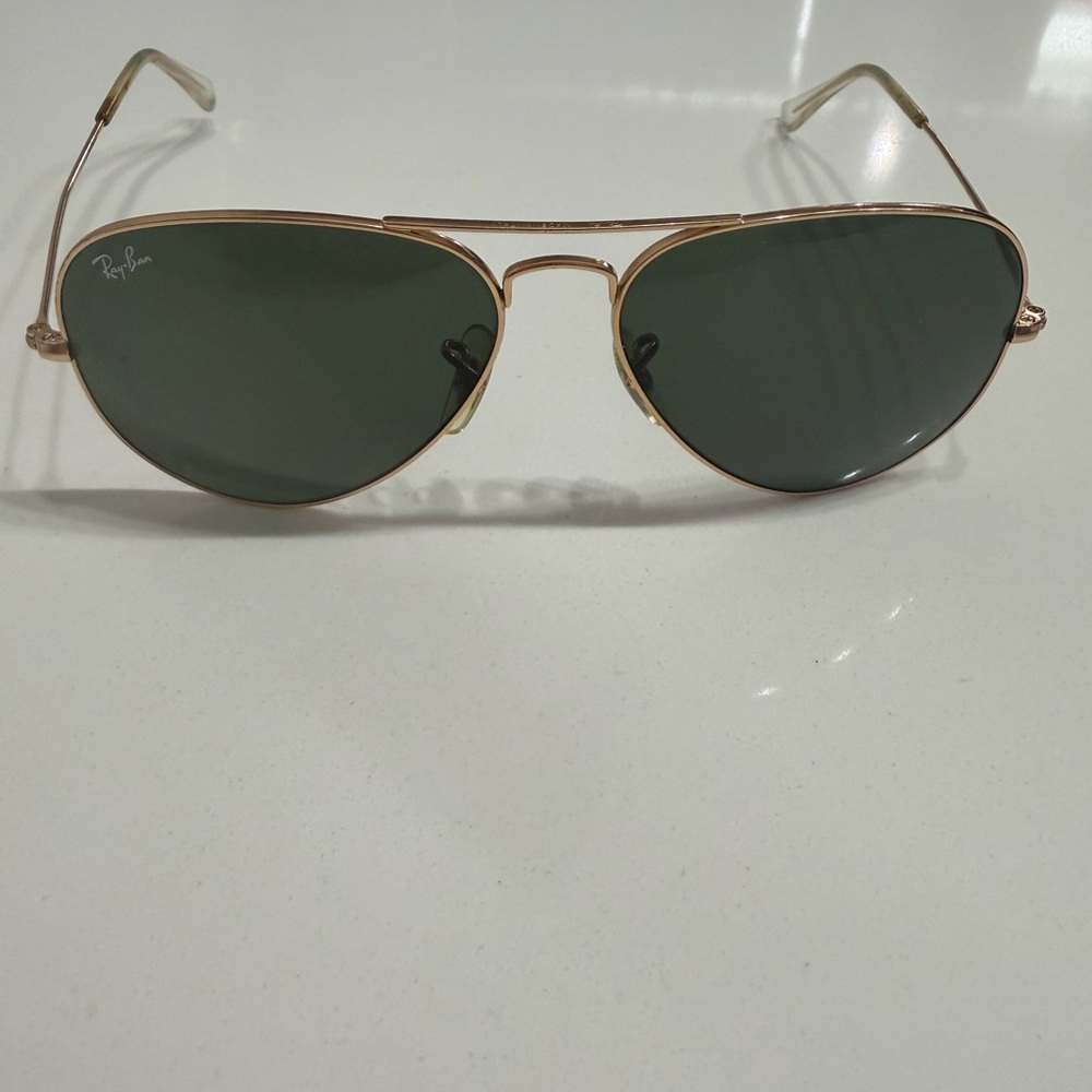 Ray-Ban Gold Frame Aviator Sunglasses with Green Lenses - Picture 2 of 2